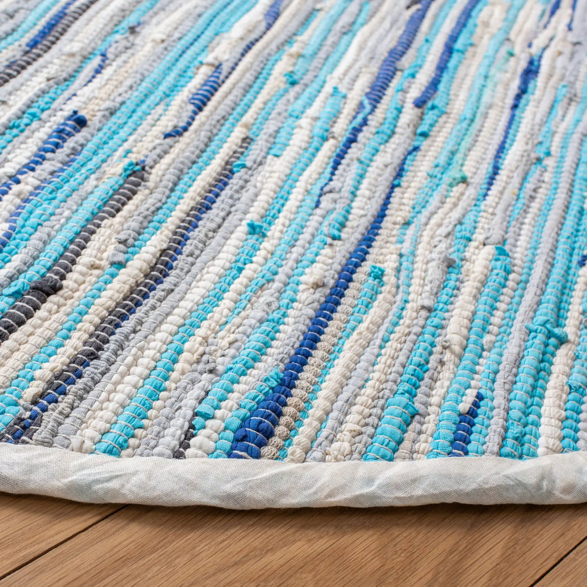 Safavieh Rag Rug 6'-0" x 6'-0" Rug in Turquoise / Multi