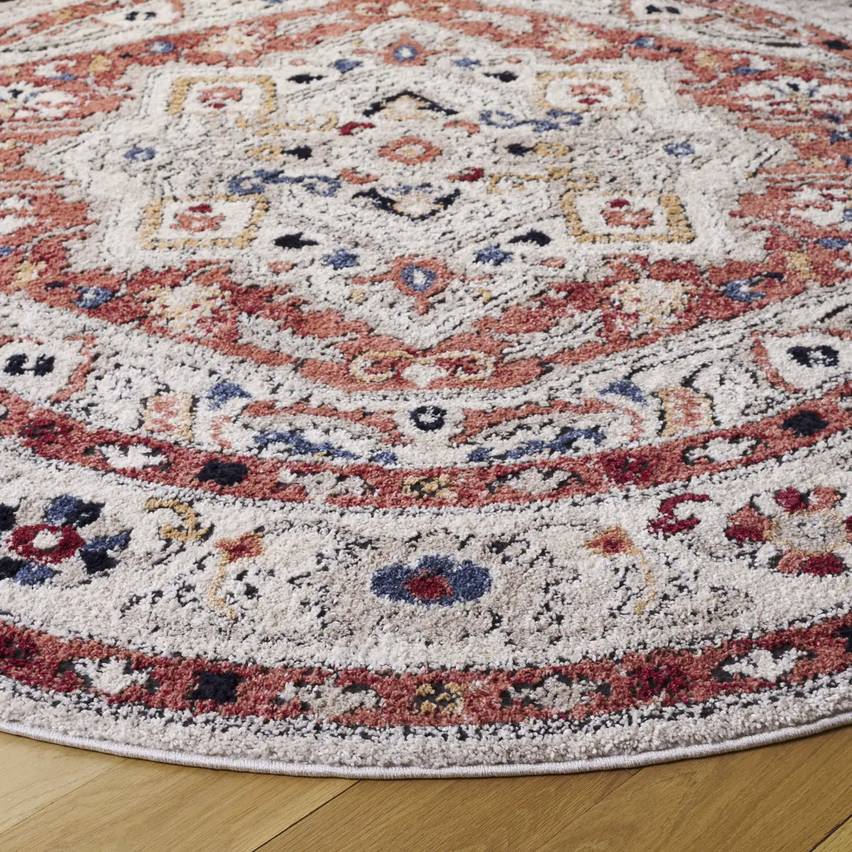 Safavieh Luna 6'-7" x 6'-7" Rug in Beige / Rust