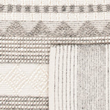 Safavieh Natura 4'-0" x 6'-0" Rug in Grey / Ivory