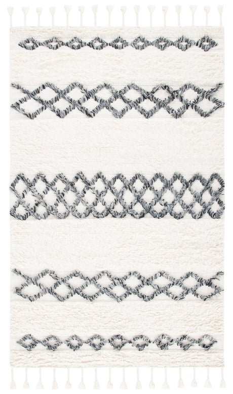 Safavieh Casablanca 4'-0" x 6'-0" Rug in Ivory / Dark Grey