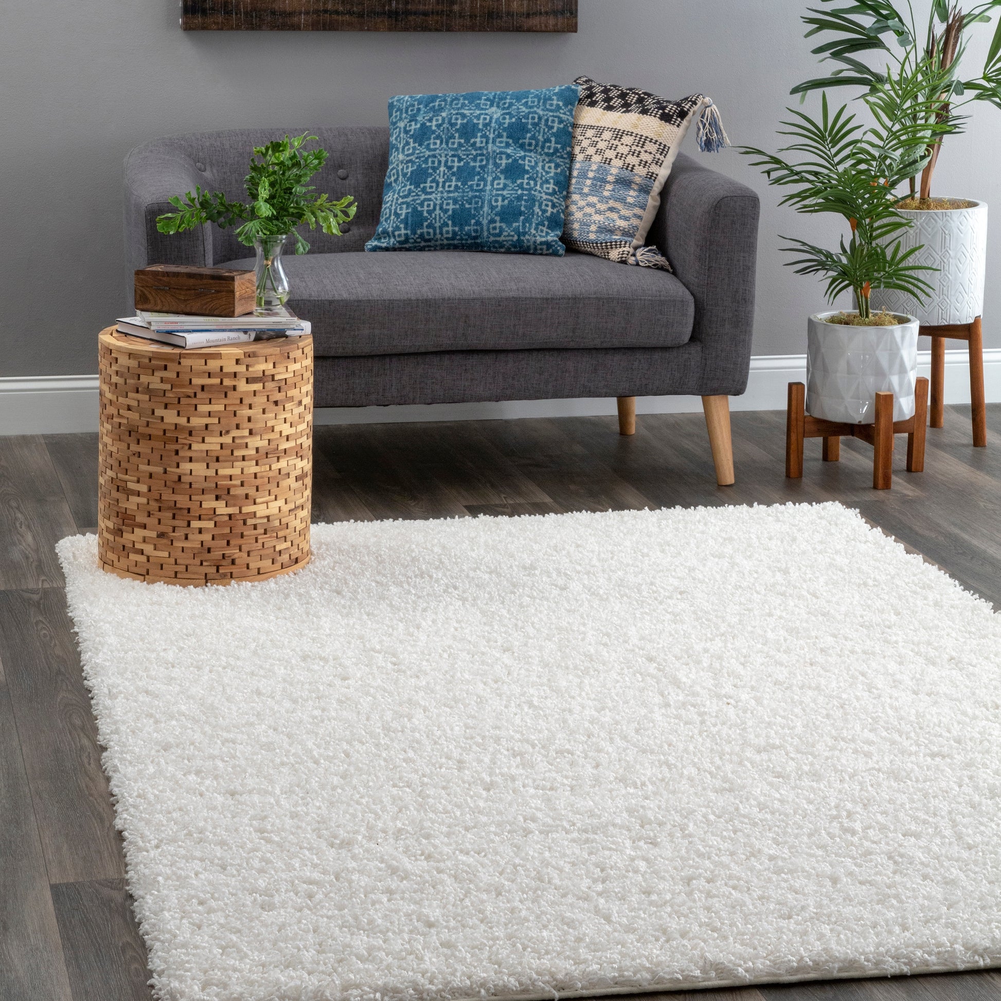 Nuloom Gwenyth Solid Shag Ozus02A White Area Rug