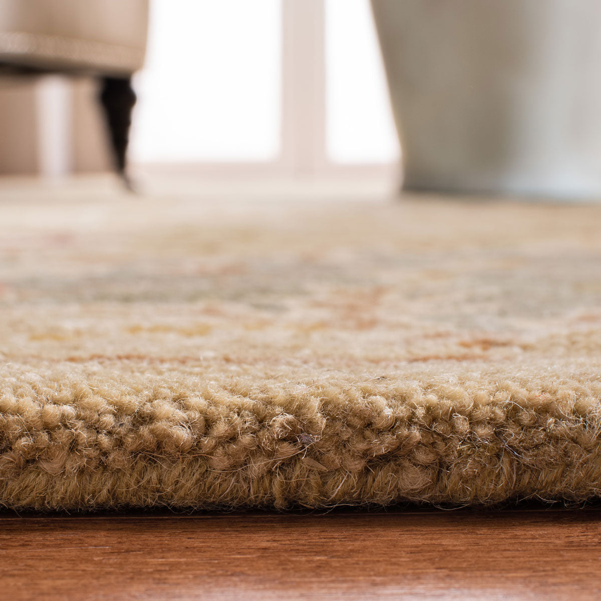 Safavieh Bergama brg166a Ivory / Light Blue Rugs
