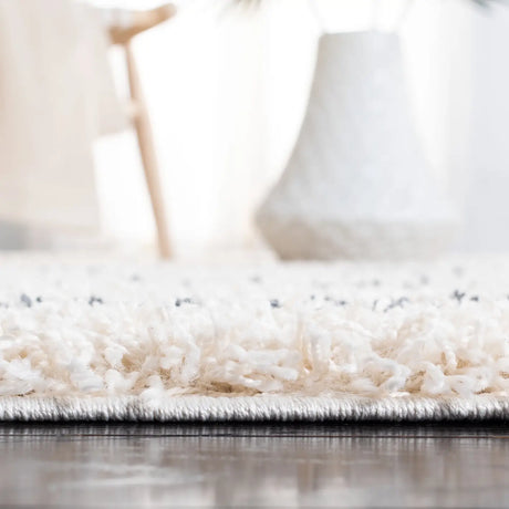 Safavieh Venus Shag 600 4'-0" x 6'-0" Rug in Ivory / Dark Grey