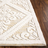 Safavieh Vermont 4'-0" x 6'-0" Rug in Ivory / Gold