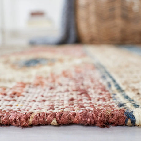Safavieh Kilim 4'-0" x 6'-0" Rug in Blue / Rust