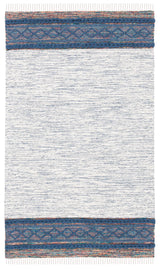 Safavieh Montauk 3'-0" x 5'-0" Rug in Navy / Beige