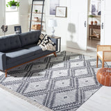 Safavieh Kilim 8'-0" x 10'-0" Rug in Ivory / Black