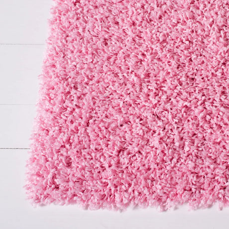 Safavieh Sga-Athens Shag 4'-0" x 6'-0" Rug in Pink