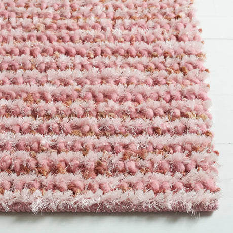 Safavieh Classic Shag 4'-0" x 6'-0" Rug in Pink