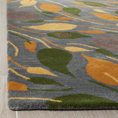 Safavieh Soho 3'-6" x 5'-6" Rug in Grey / Multi