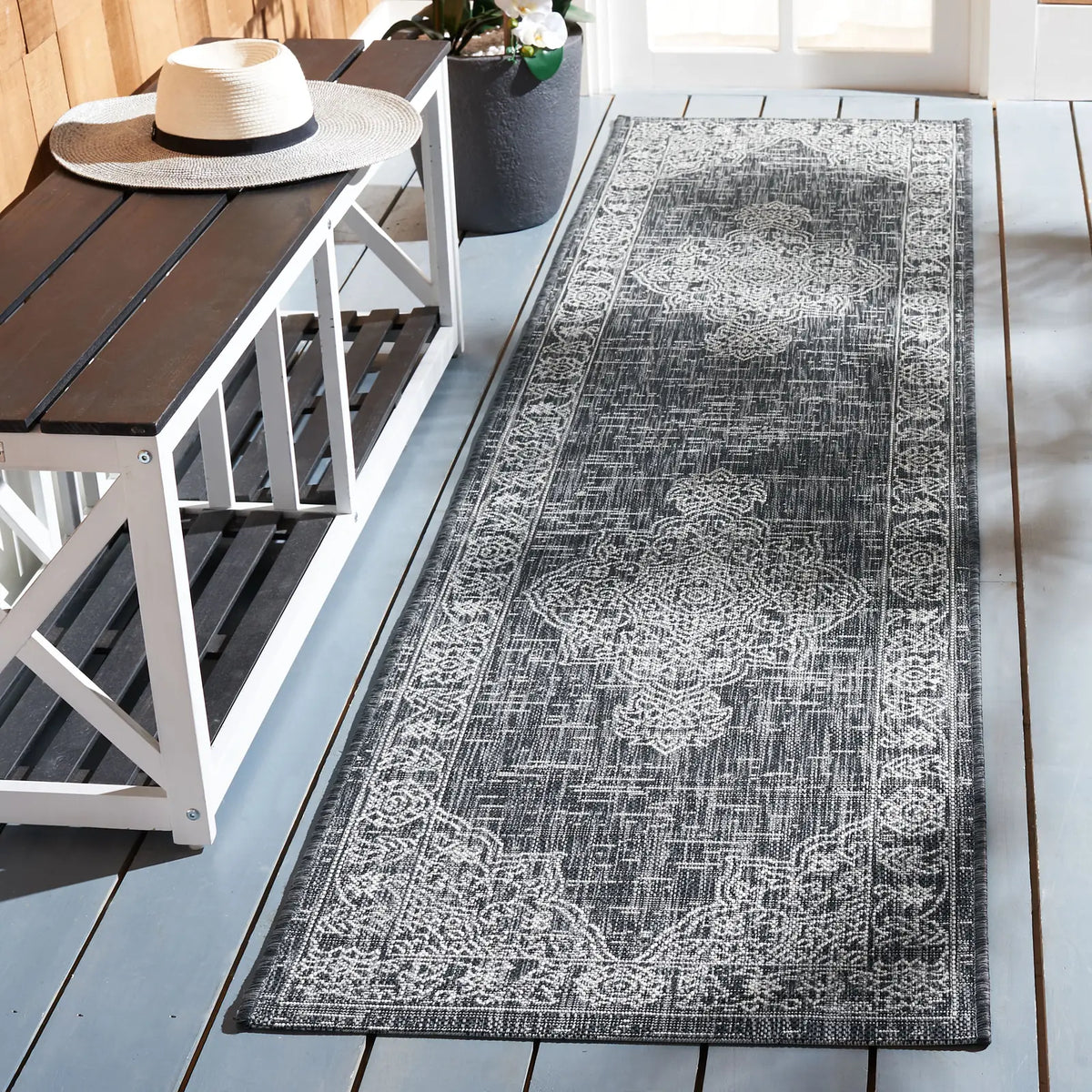 Safavieh Courtyard 2'-2" x 9'-0" Rug in Grey / Black