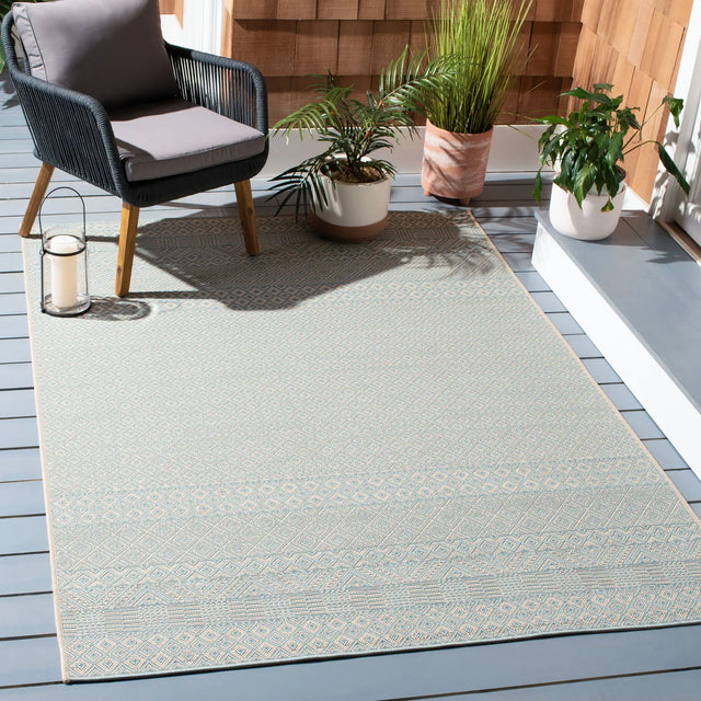 Safavieh Courtyard 4'-0" x 5'-7" Rug in Beige / Aqua