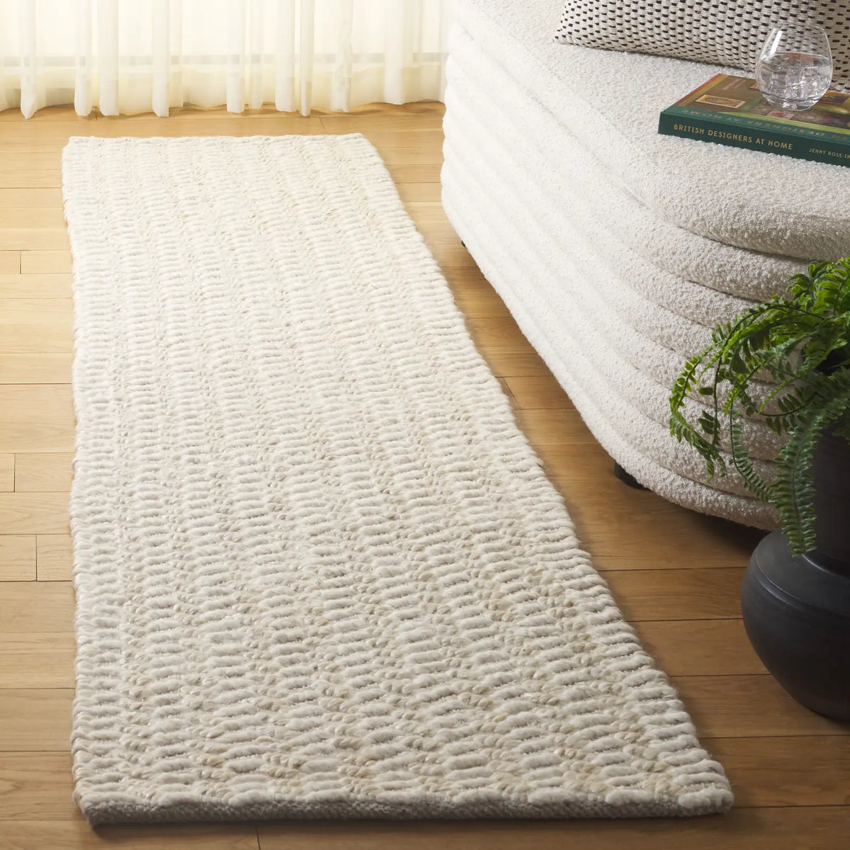 Safavieh Natural Fiber 2'-3" x 8'-0" Rug in Bleach / Ivory