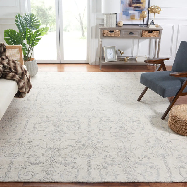 Safavieh Bella 10'-0" x 14'-0" Rug in Ivory / Grey