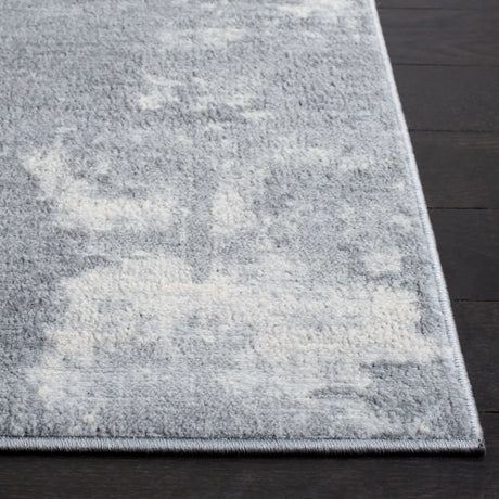 Safavieh Jasper 100 4'-0" x 6'-0" Rug in Light Grey / Ivory