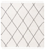 Safavieh Moroccan Fringe Shag 6'-7" x 6'-7" Rug in Ivory / Grey