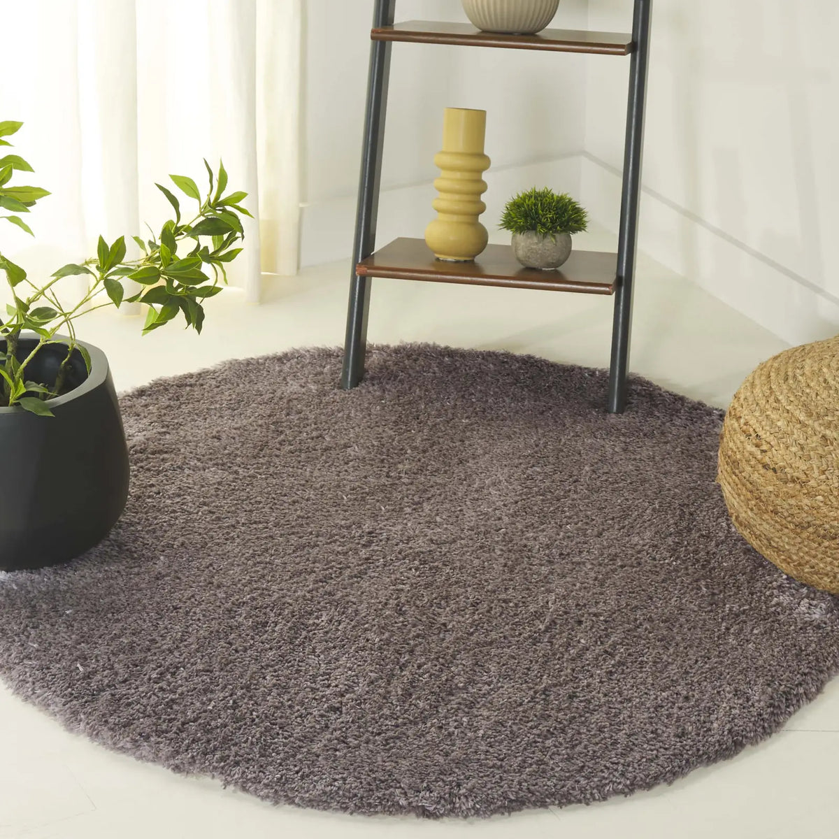 Safavieh Indie Shag 4'-0" x 4'-0" Rug in Mushroom