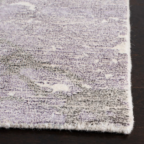 Safavieh Restoration Vintage 5'-0" x 8'-0" Rug in Purple / Ivory