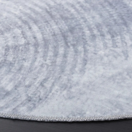 Safavieh Malibu 6'-0" x 6'-0" Rug in Grey