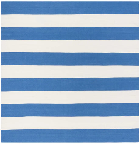 Safavieh Montauk 6'-0" x 6'-0" Rug in Blue / Ivory