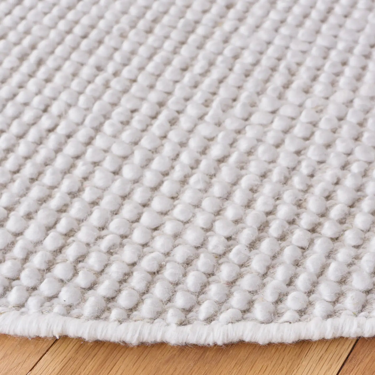 Safavieh Natura 6'-0" x 6'-0" Rug in Ivory / Pink