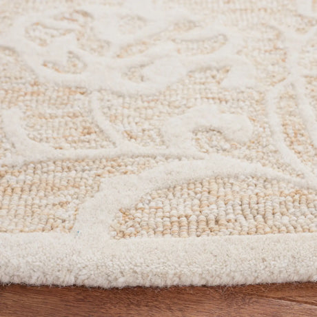 Safavieh Metro 6'-0" x 6'-0" Rug in Gold / Ivory