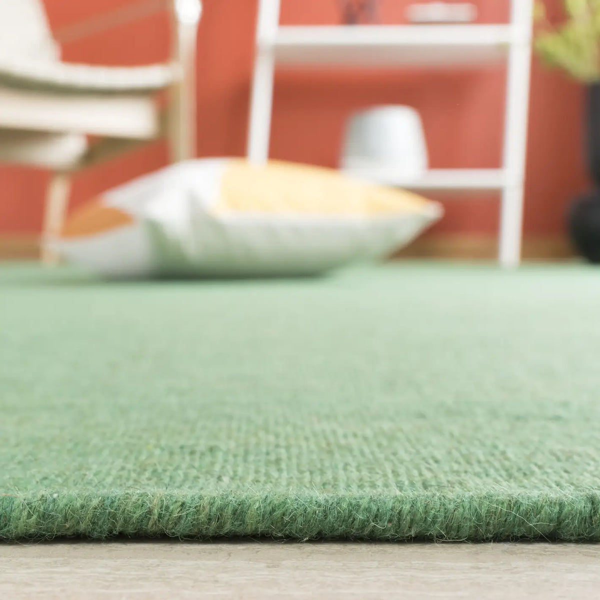 Safavieh Kilim 4'-0" x 6'-0" Rug in Green