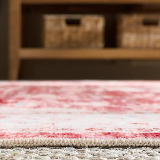 Safavieh Martha Stewart Washable 5'-0" x 7'-0" Rug in Rust / Gold