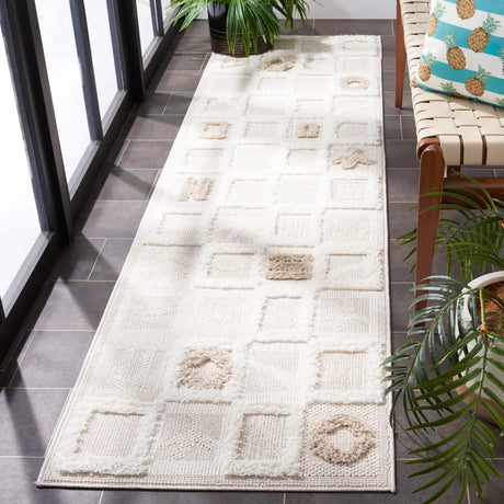 Safavieh Trends 2'-2" x 8'-0" Rug in Beige / Ivory