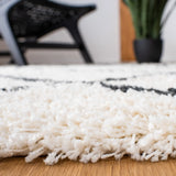 Safavieh Hudson Shag 4'-0" x 6'-0" Rug in Ivory / Dark Grey