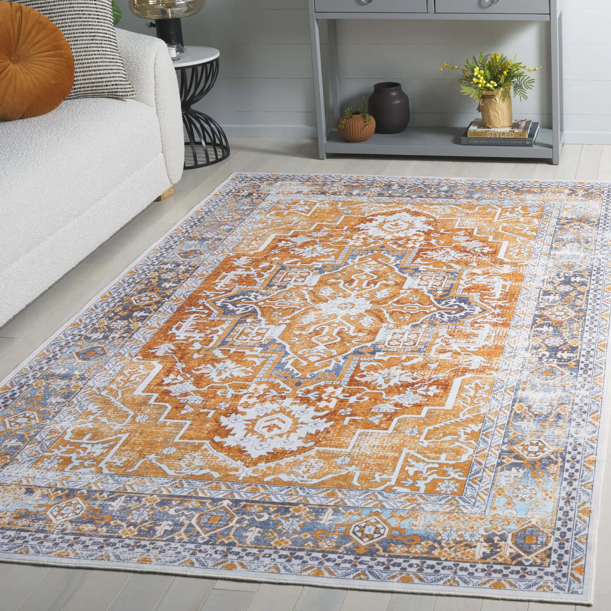 Safavieh Arizona 4'-0" x 6'-0" Rug in Rust / Grey