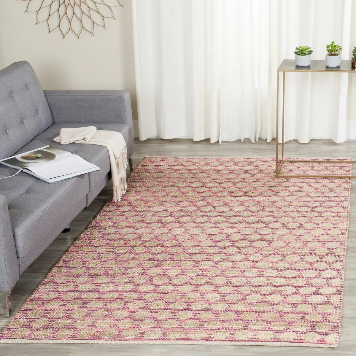 Safavieh Cape Cod 5'-0" x 8'-0" Rug in Maroon / Natural