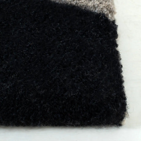 Safavieh Rodeo Drive 3'-6" x 5'-6" Rug in Assorted