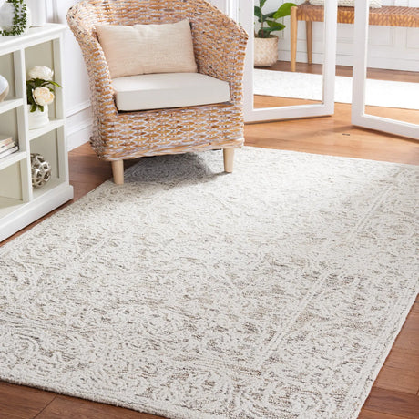 Safavieh Abstract 4'-0" x 6'-0" Rug in Ivory / Brown