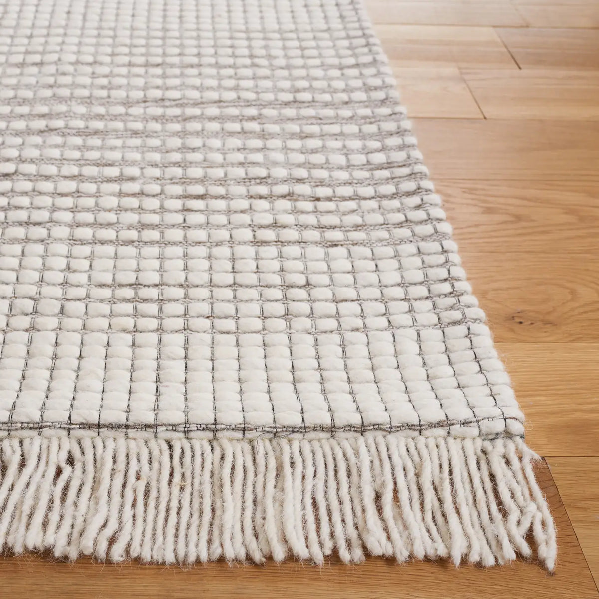 Safavieh Marbella 4'-0" x 6'-0" Rug in Ivory / Dark Brown