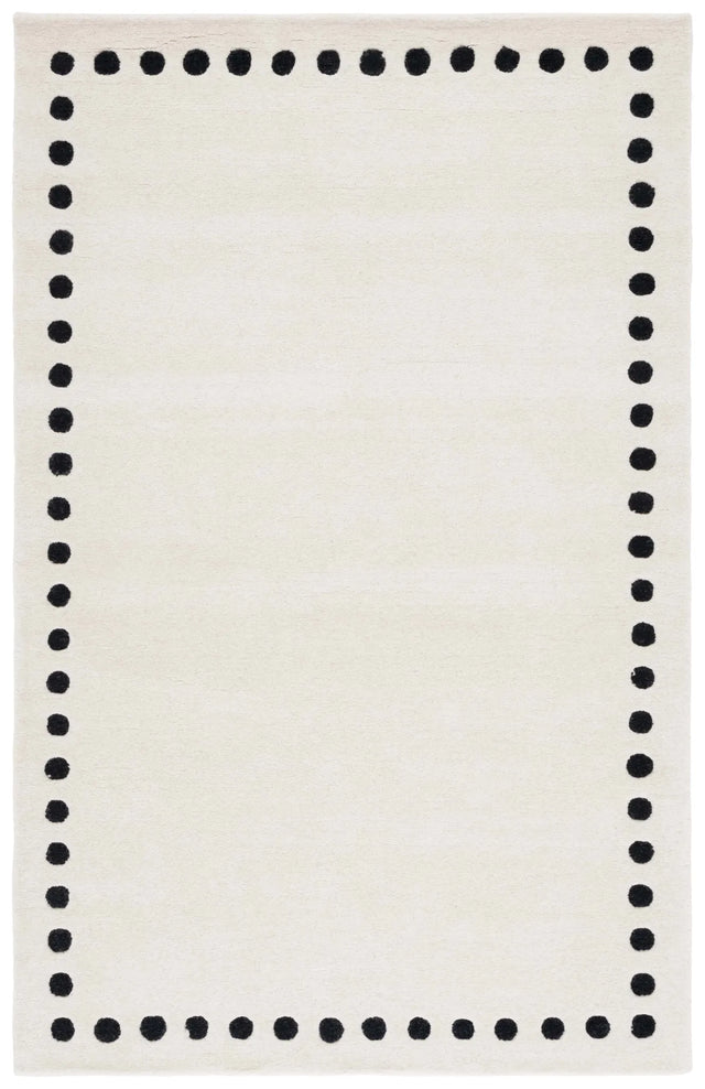 Safavieh Metro 4'-0" x 6'-0" Rug in Ivory / Black