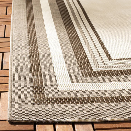 Safavieh Courtyard 4'-0" x 5'-7" Rug in Beige / Dark Beig