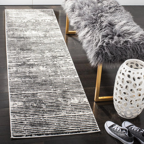 Safavieh Lurex 100 2'-0" x 10'-0" Rug in Black / Grey