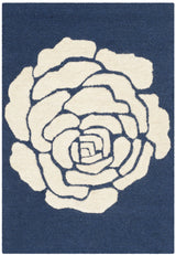 Safavieh Cambridge 2'-0" x 3'-0" Rug in Navy / Ivory