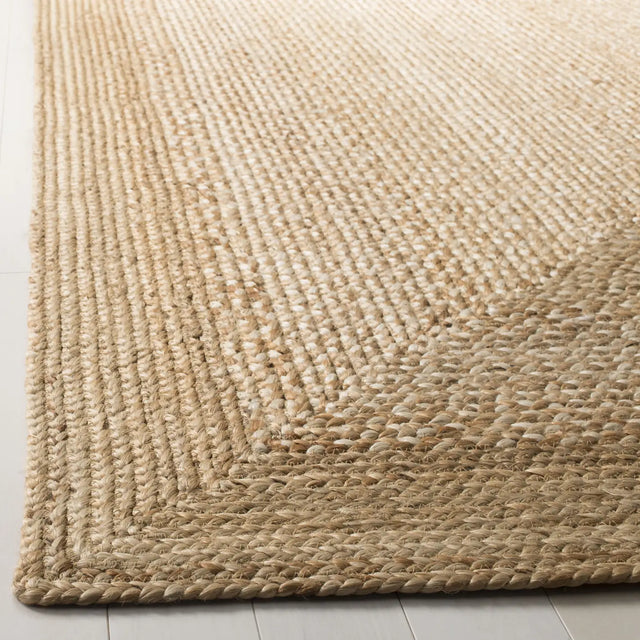 Safavieh Natural Fiber 4'-0" x 6'-0" Rug in Natural / Ivory
