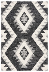 Safavieh Casablanca 4'-0" x 6'-0" Rug in Ivory / Black