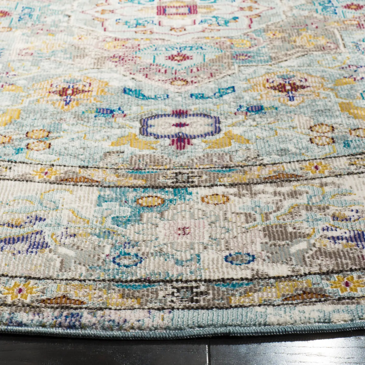 Safavieh Aria 6'-5" x 6'-5" Rug in Beige / Blue