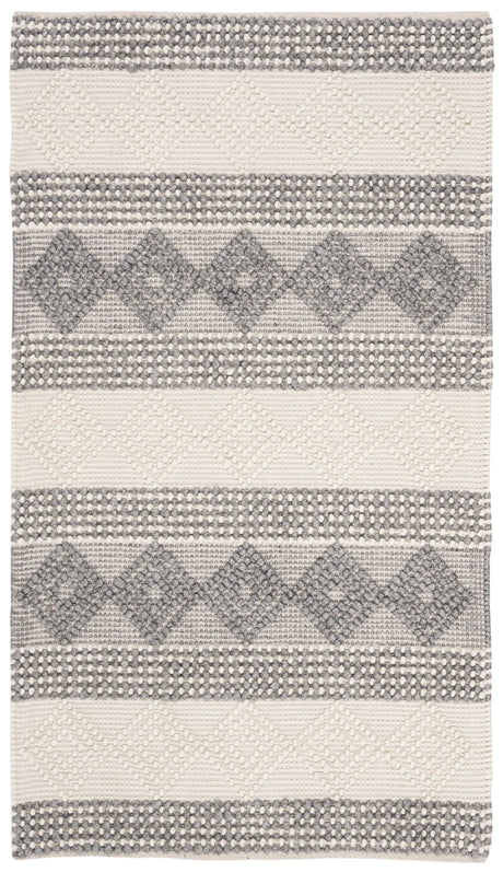 Safavieh Natura 3'-0" x 5'-0" Rug in Grey / Ivory