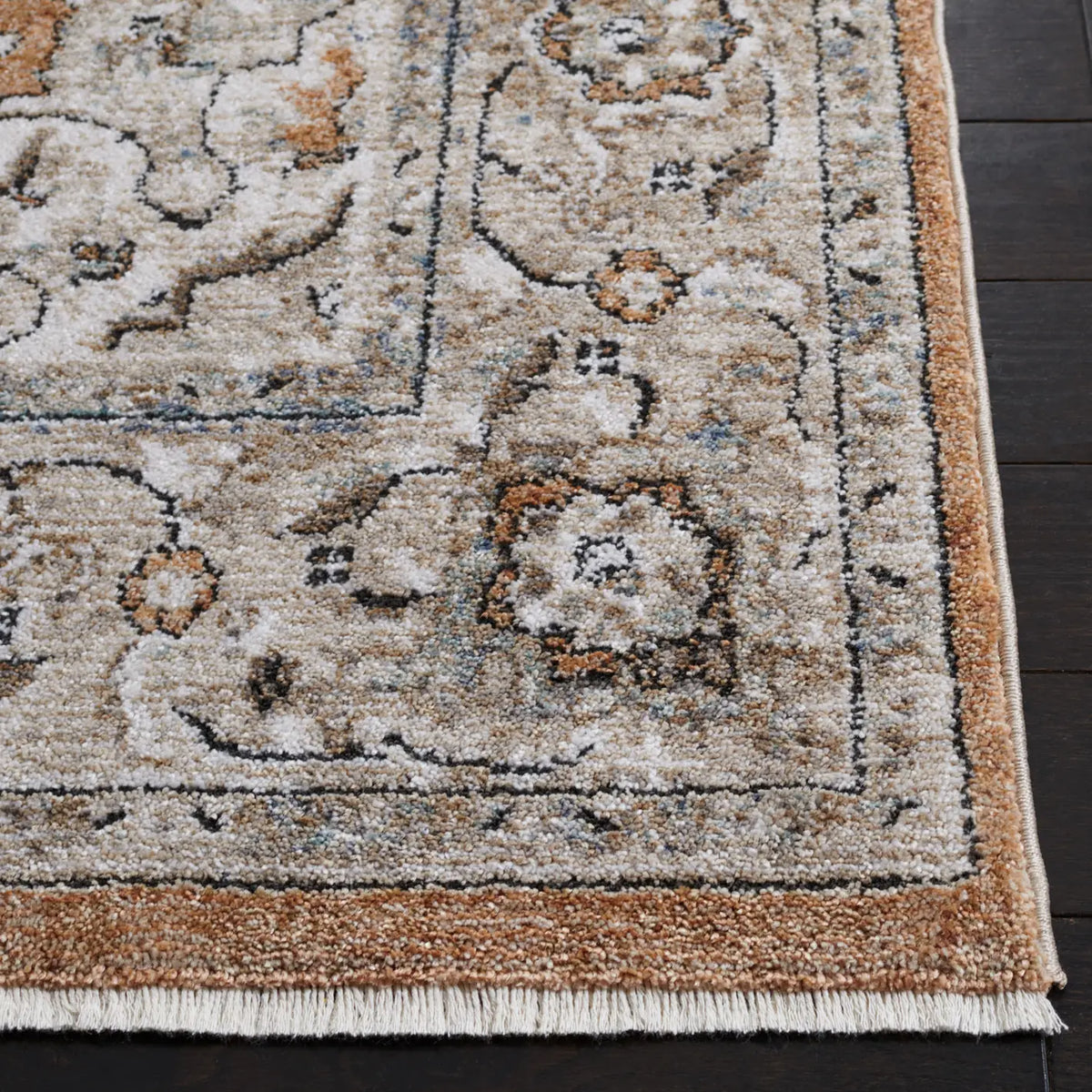 Safavieh Jasmine 4'-5" x 6'-5" Rug in Gold / Grey