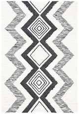 Safavieh Natura 4'-0" x 6'-0" Rug in Ivory / Black