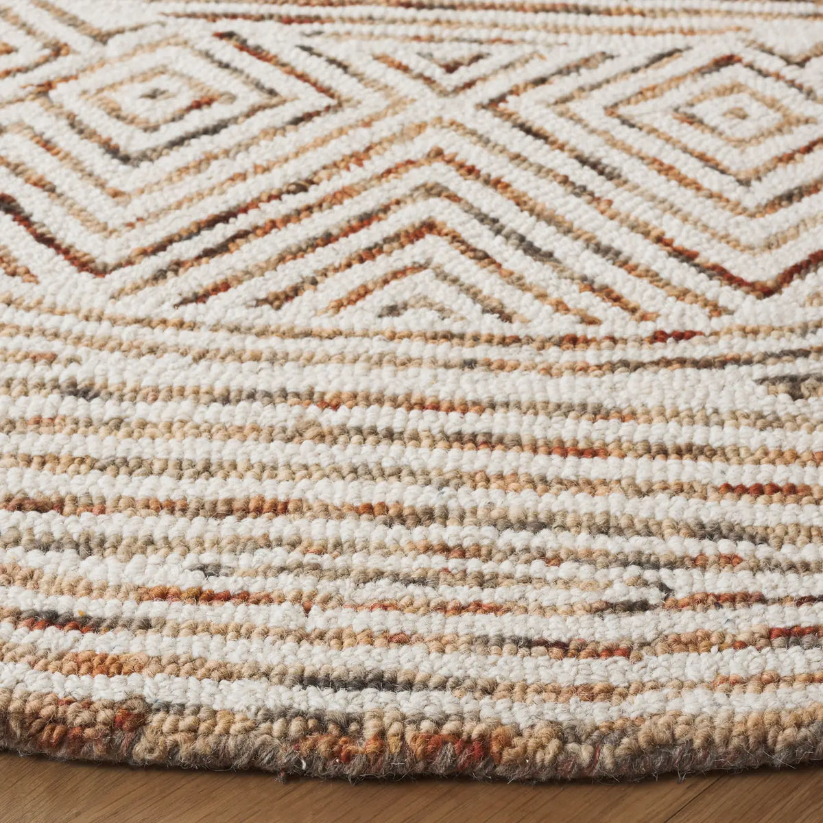 Safavieh Metro 6'-0" x 6'-0" Rug in Ivory / Rust