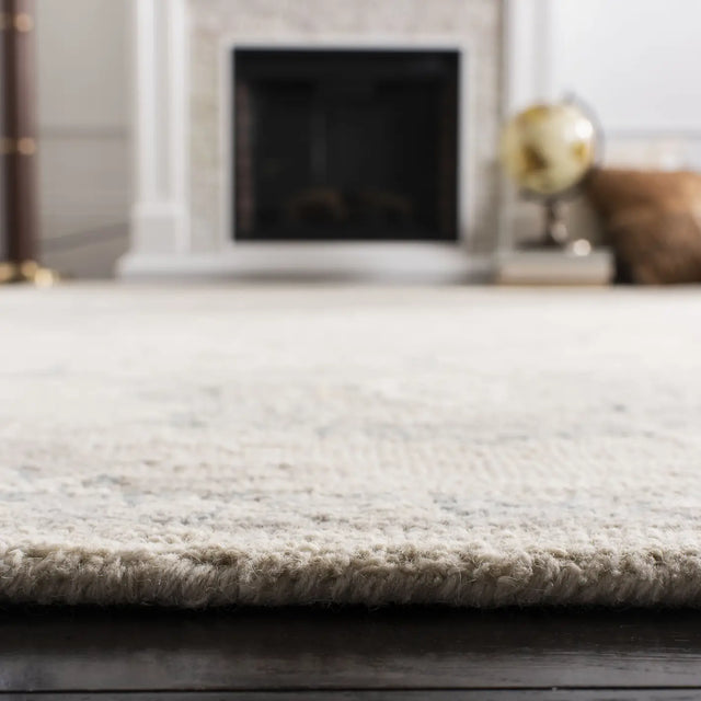 Safavieh Micro-Loop 5'-0" x 8'-0" Rug in Ivory / Beige