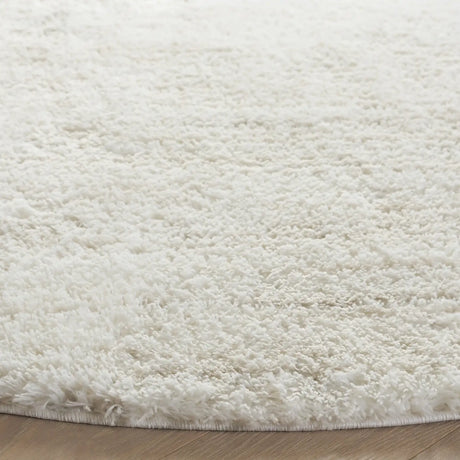 Safavieh Tahoe Shag 6'-7" x 6'-7" Rug in Ivory / Taupe