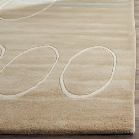 Safavieh Soho 5'-0" x 8'-0" Rug in Beige