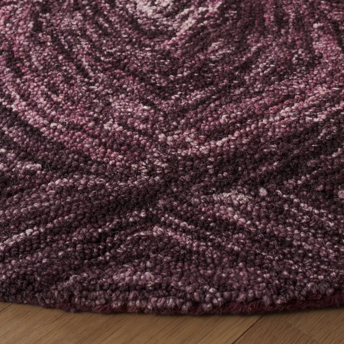 Safavieh Ikat 6'-0" x 6'-0" Rug in Purple